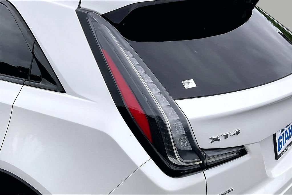 2022 Cadillac XT4 AWD Sport