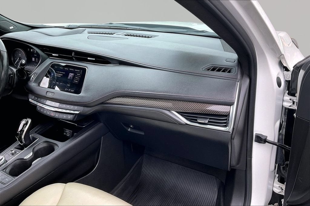 2022 Cadillac XT4 AWD Sport