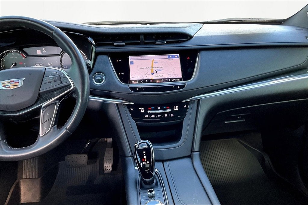 2022 Cadillac XT5 Premium Luxury