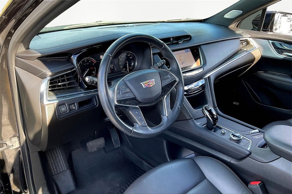 2022 Cadillac XT5 Premium Luxury