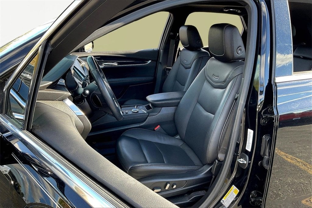 2022 Cadillac XT5 Premium Luxury