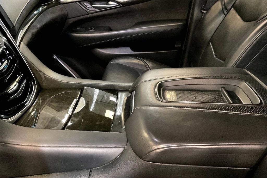 2017 Cadillac Escalade Platinum