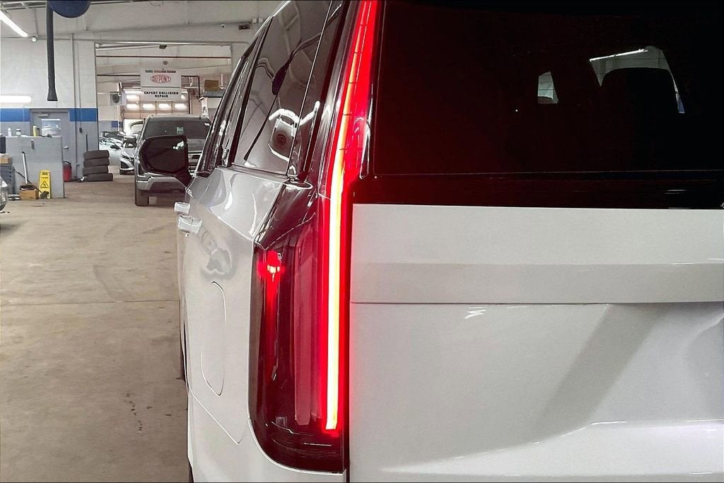 2023 Cadillac Escalade Sport Platinum