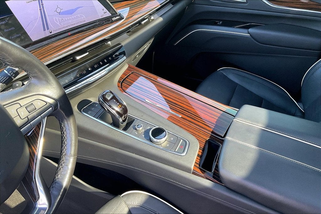 2023 Cadillac Escalade ESV 4WD Premium Luxury
