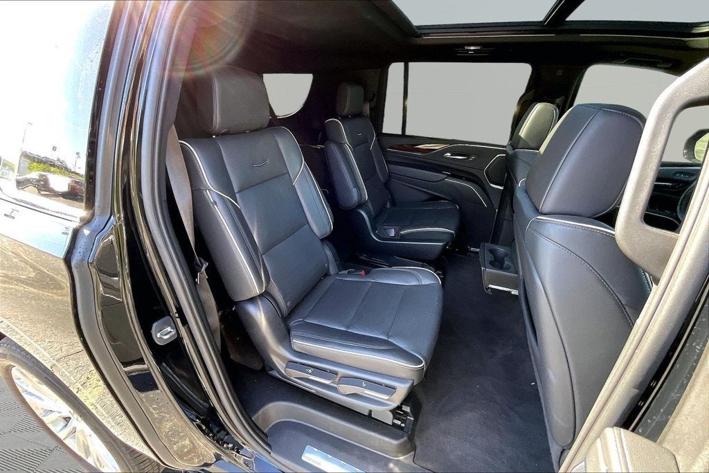 2023 Cadillac Escalade ESV 4WD Premium Luxury