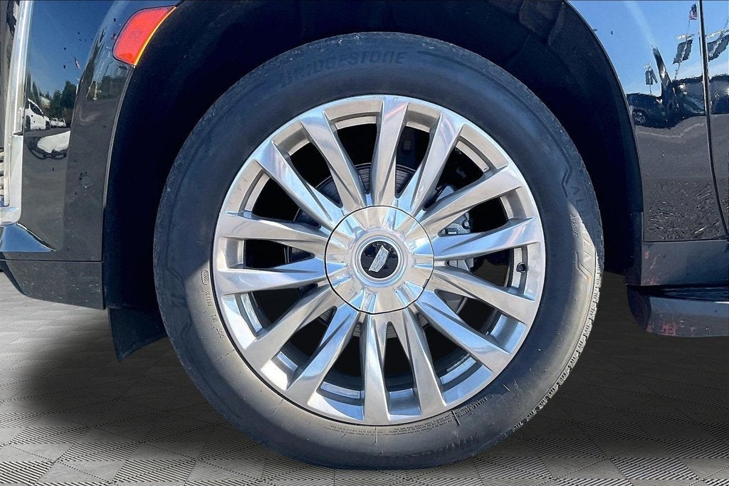 2023 Cadillac Escalade ESV 4WD Premium Luxury