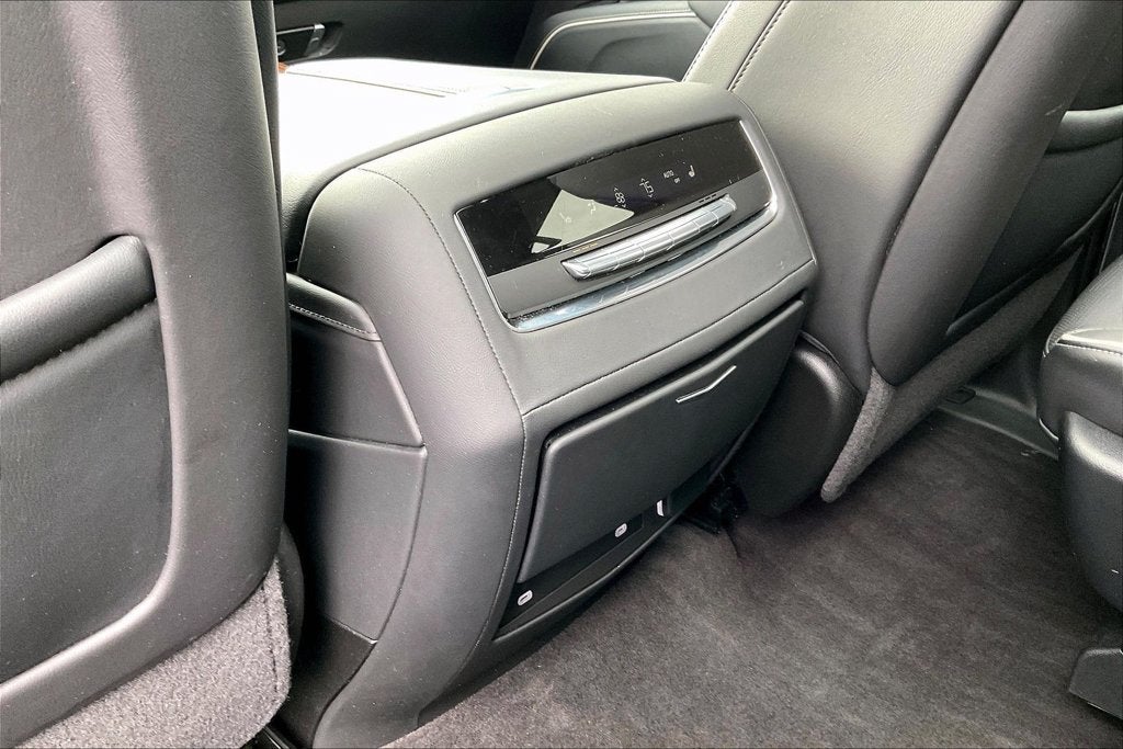 2023 Cadillac Escalade ESV 4WD Premium Luxury