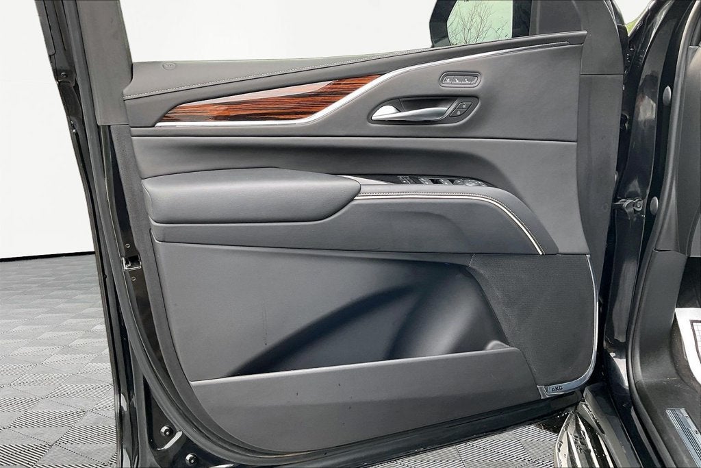 2023 Cadillac Escalade ESV 4WD Premium Luxury