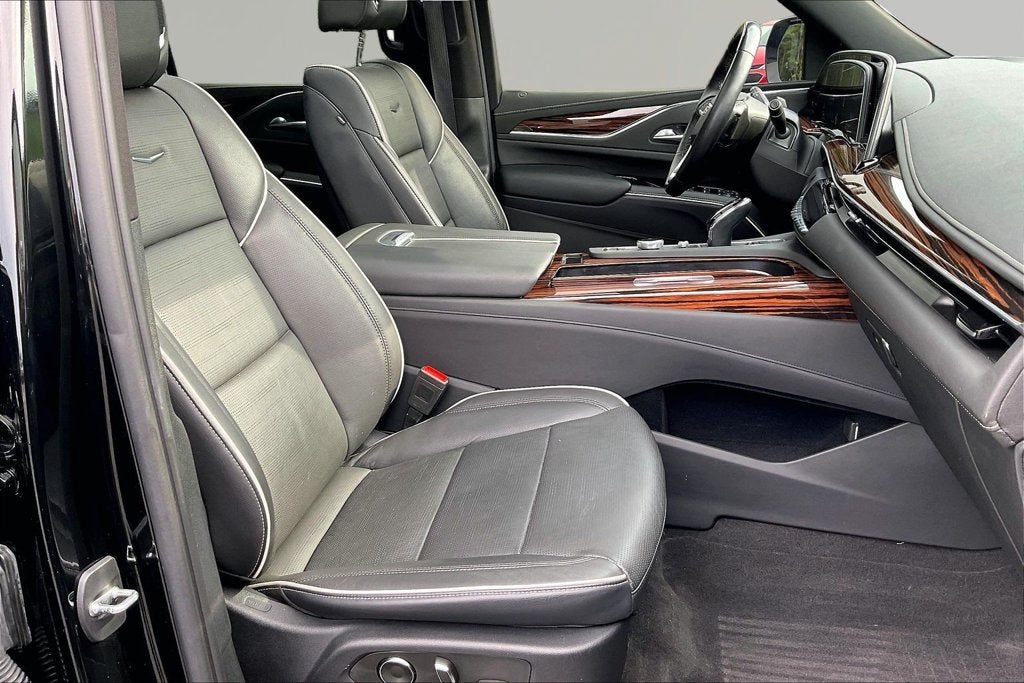 2023 Cadillac Escalade ESV 4WD Premium Luxury