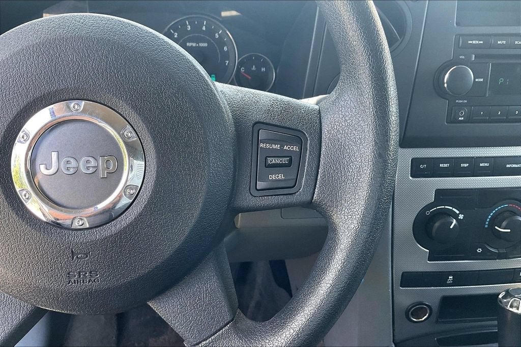 2006 Jeep Commander 4WD SPORT