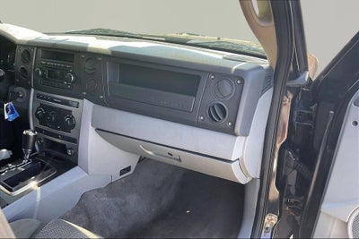 2006 Jeep Commander 4WD SPORT