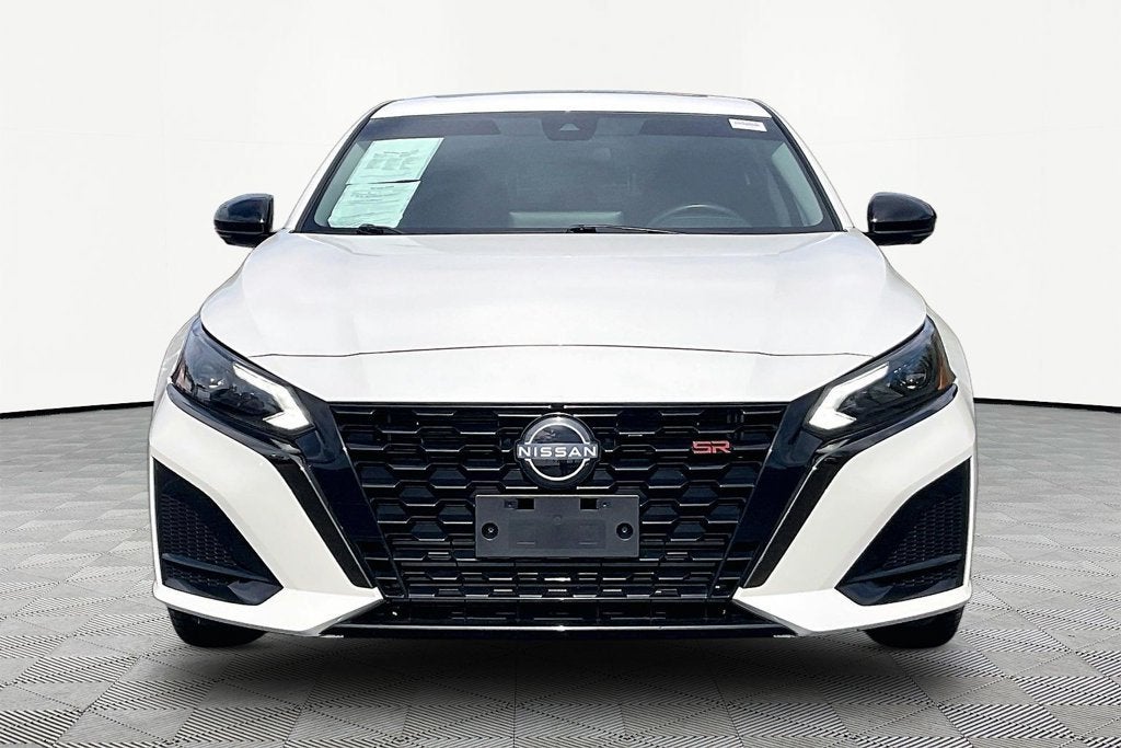 2023 Nissan Altima 2.0 SR