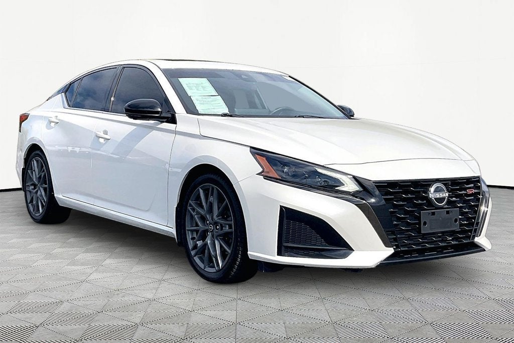2023 Nissan Altima 2.0 SR