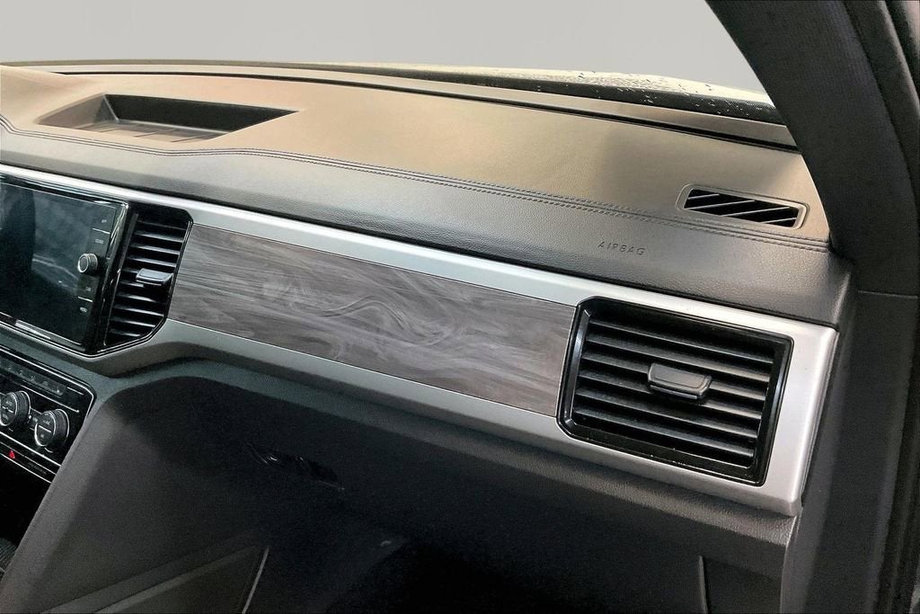2023 Volkswagen Atlas Cross Sport 2.0T SE w/Technology