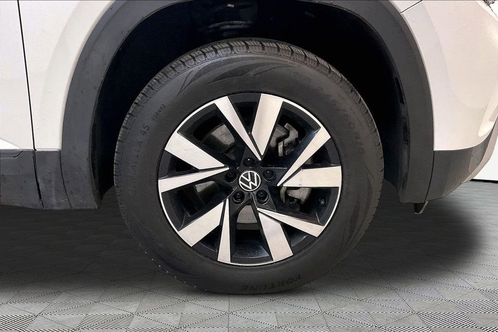 2023 Volkswagen Atlas Cross Sport 2.0T SE