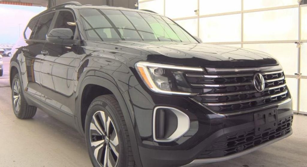 2024 Volkswagen Atlas 2.0T SE