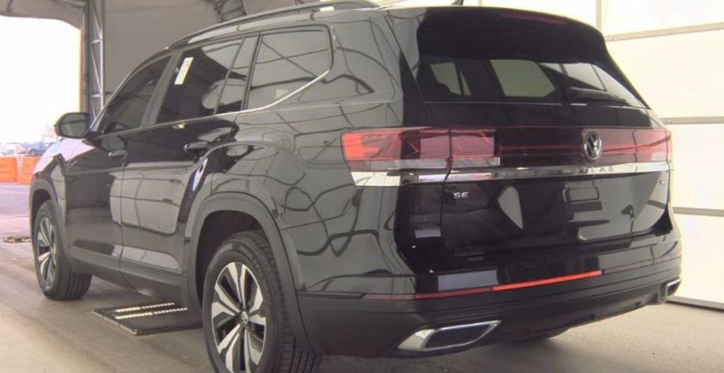 2024 Volkswagen Atlas 2.0T SE