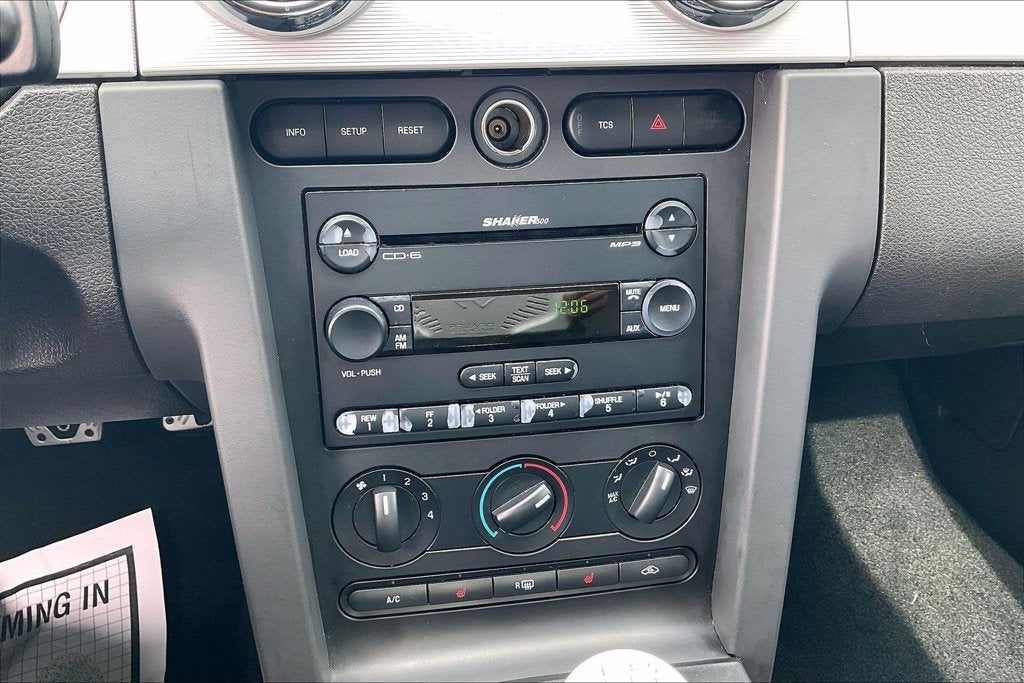 2007 Ford Mustang GT Deluxe