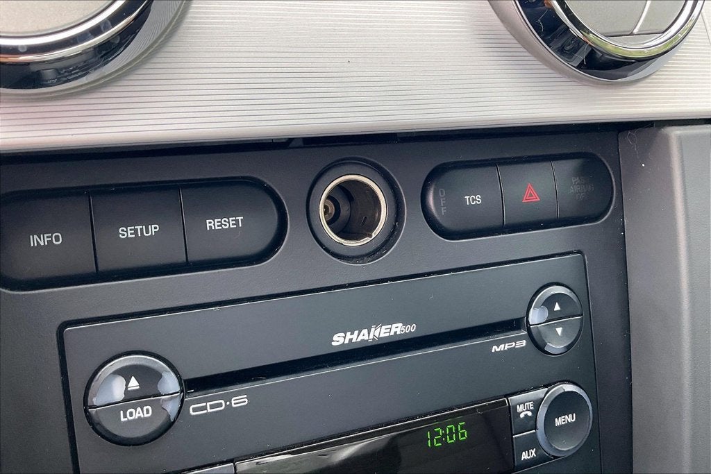 2007 Ford Mustang GT Deluxe