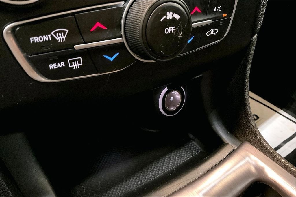 2018 Dodge Charger SXT