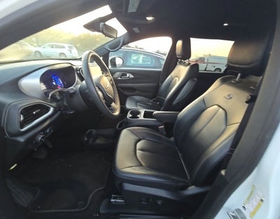 2024 Chrysler Pacifica Hybrid S Appearance Pkg