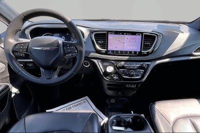 2024 Chrysler Pacifica Hybrid S Appearance Pkg