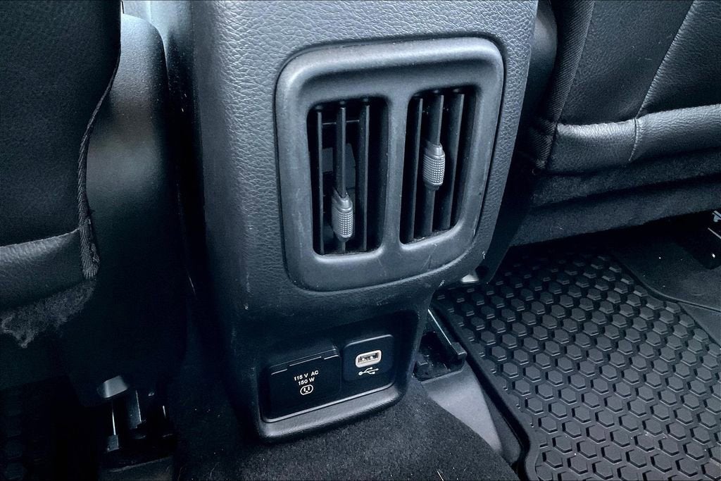 2020 Jeep Compass Latitude w/Sun/Safety Pkg