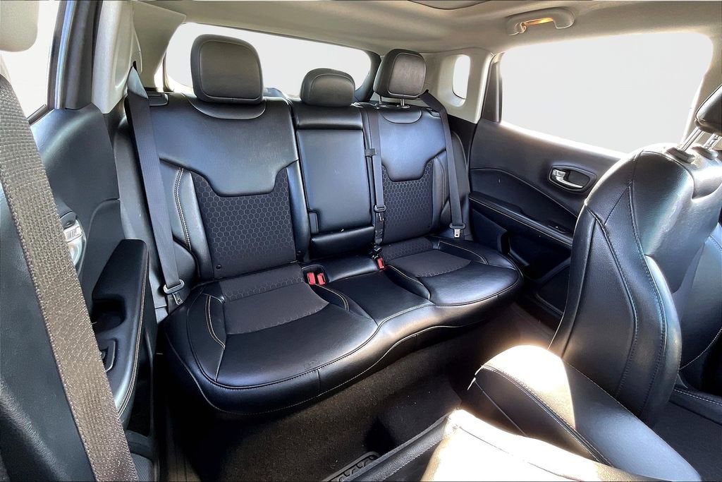 2020 Jeep Compass Latitude w/Sun/Safety Pkg