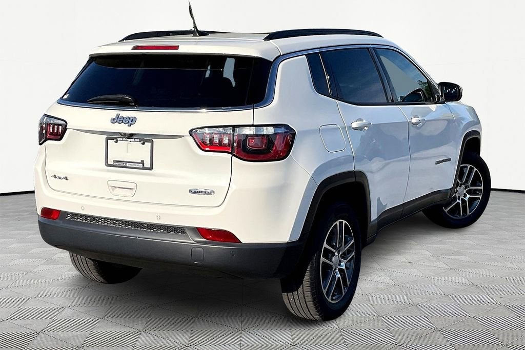 2020 Jeep Compass Latitude w/Sun/Safety Pkg