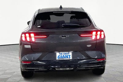 2022 Ford Mustang Mach-E California Route 1