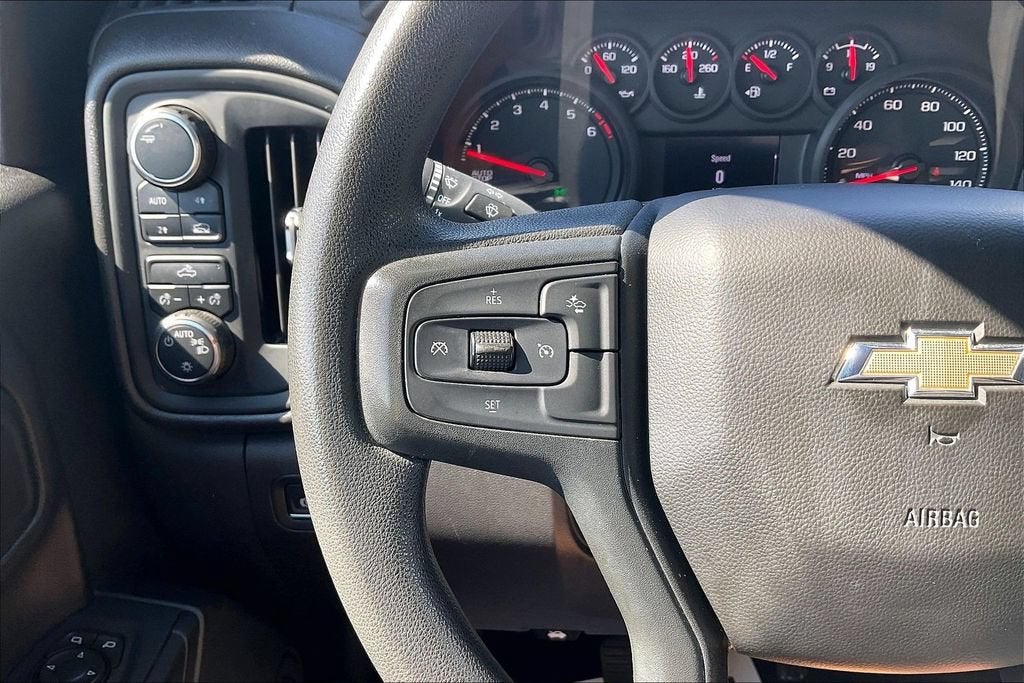 2025 Chevrolet Silverado 1500 Custom