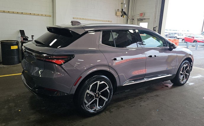 2025 Chevrolet Equinox EV LT