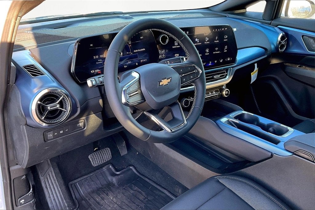 2025 Chevrolet Equinox EV LT