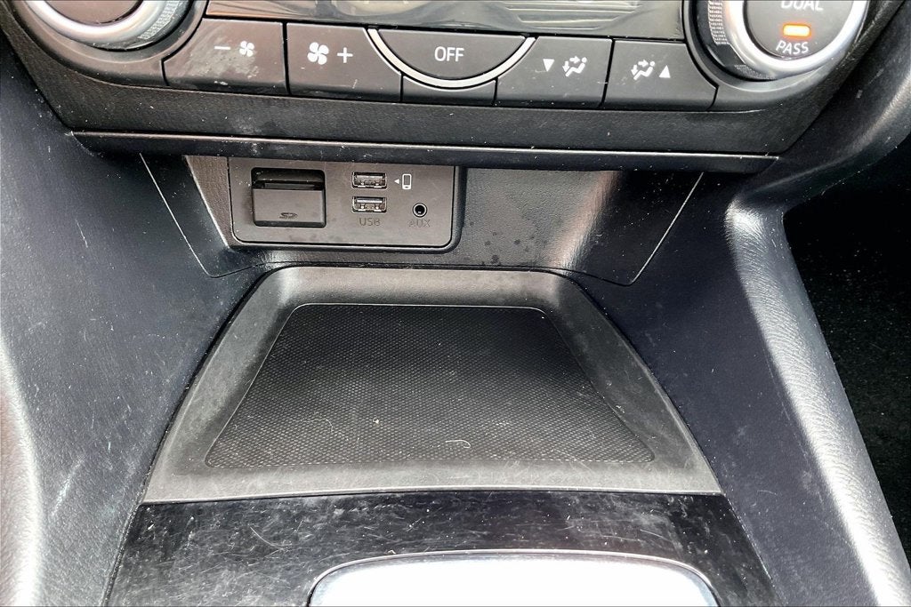 2018 Mazda Mazda3 5-Door Touring