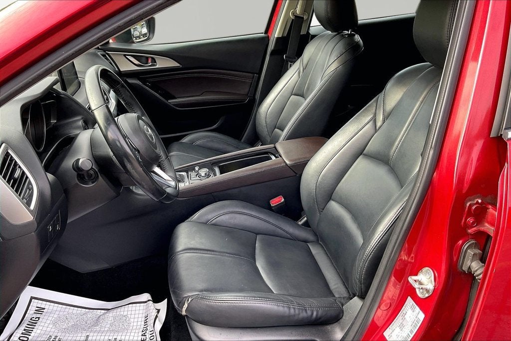 2018 Mazda Mazda3 5-Door Touring