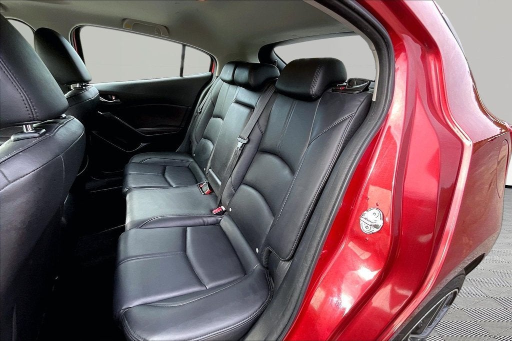 2018 Mazda Mazda3 5-Door Touring