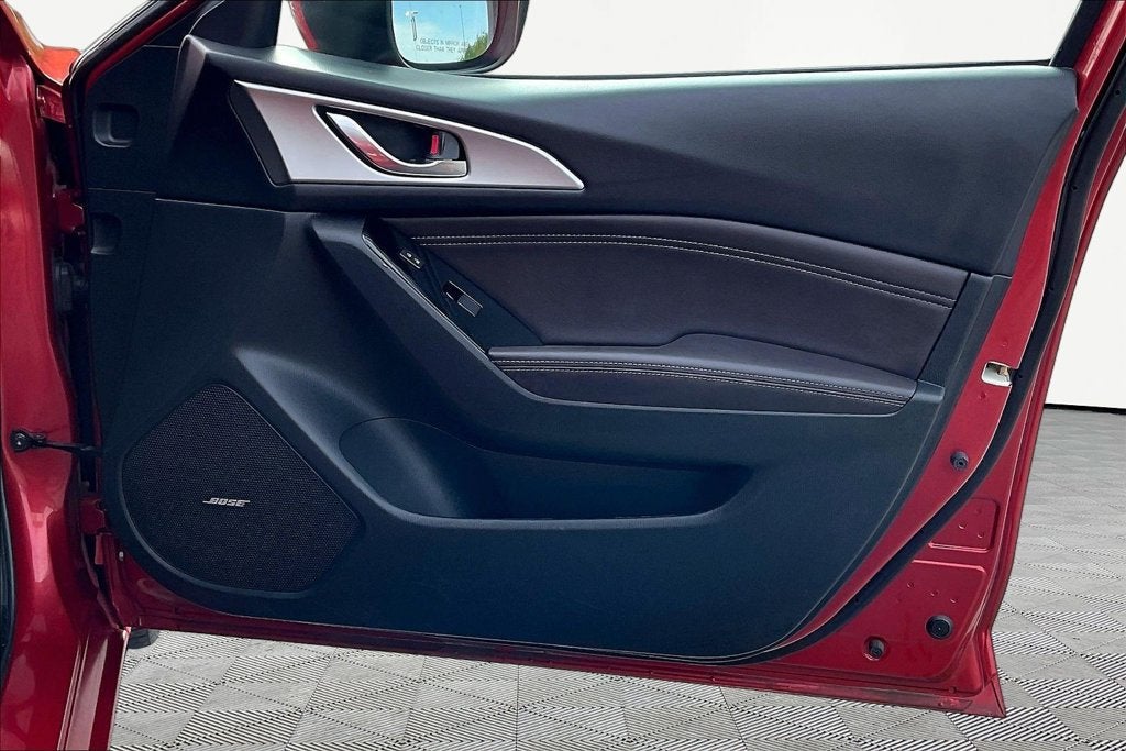 2018 Mazda Mazda3 5-Door Touring