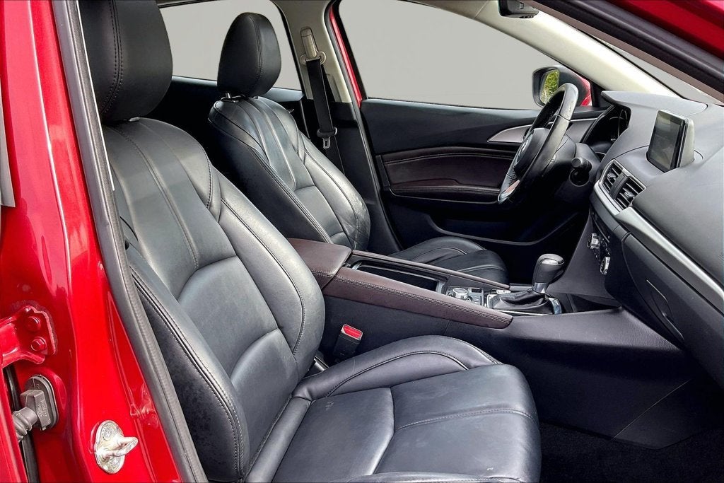 2018 Mazda Mazda3 5-Door Touring