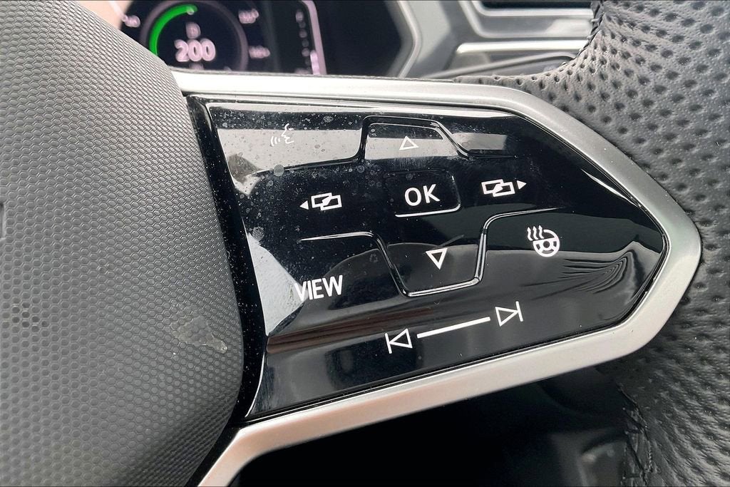 2022 Volkswagen Tiguan SEL R-Line