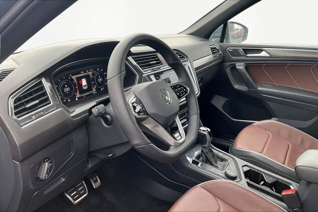 2022 Volkswagen Tiguan SEL R-Line