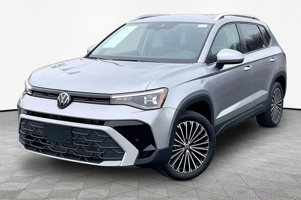 2025 Volkswagen Taos SE