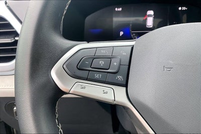 2025 Volkswagen Taos SE