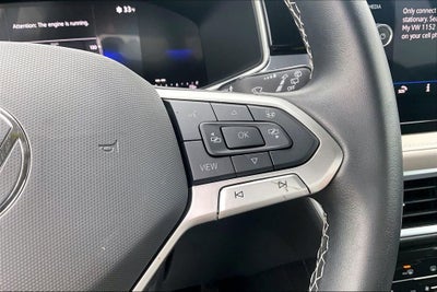 2025 Volkswagen Taos SE