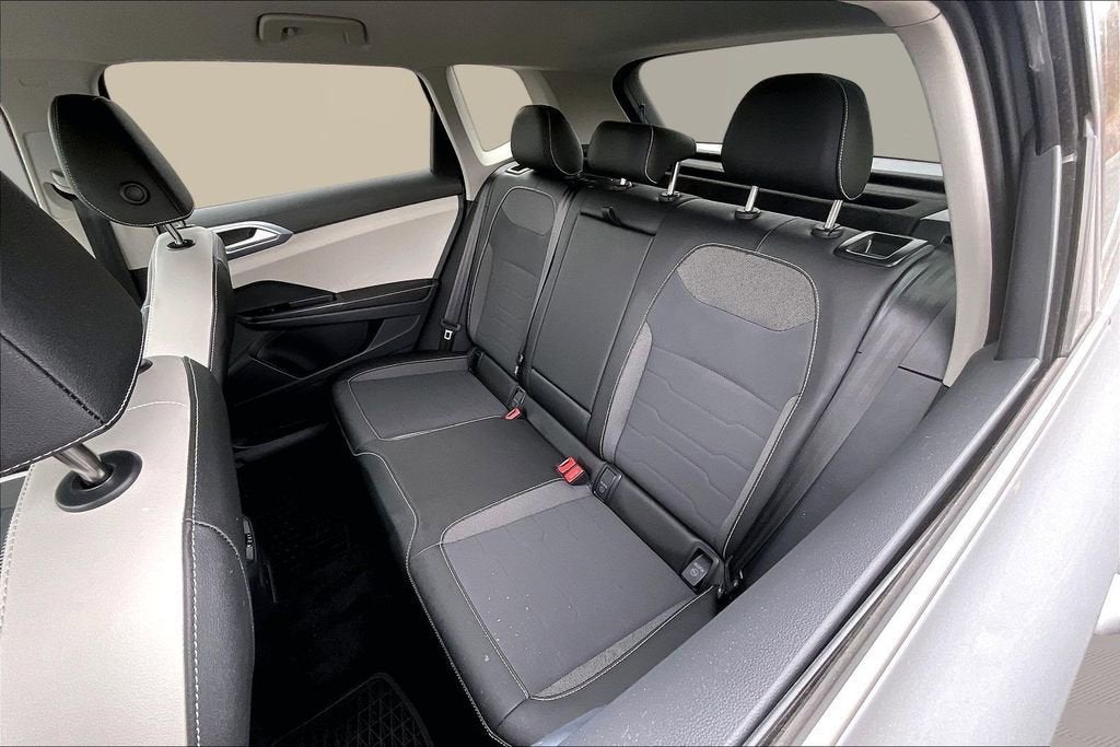 2025 Volkswagen Taos SE