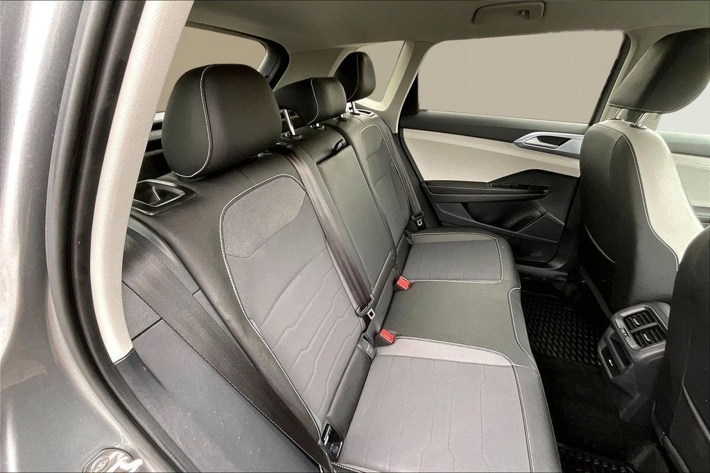 2025 Volkswagen Taos SE