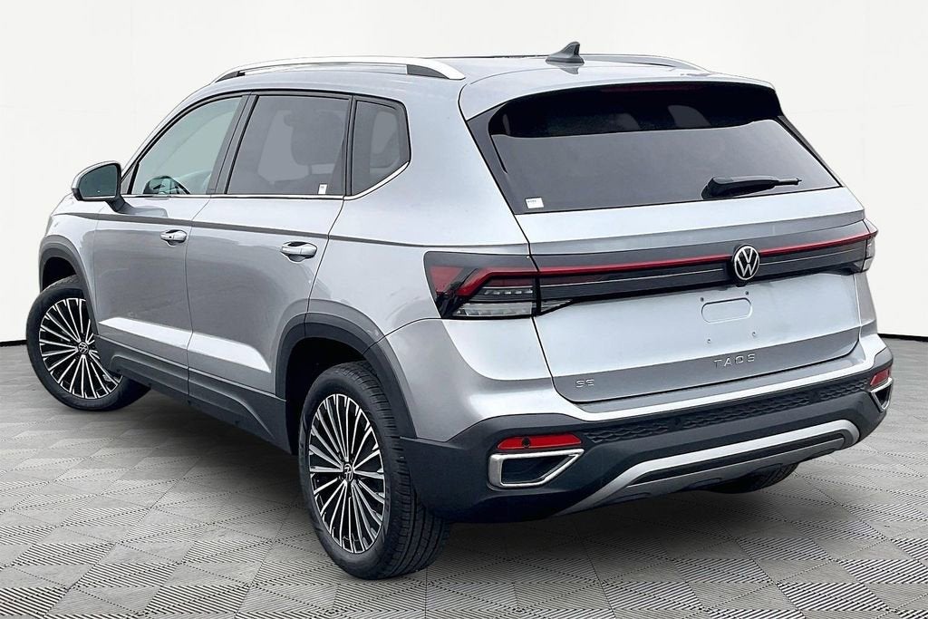2025 Volkswagen Taos SE