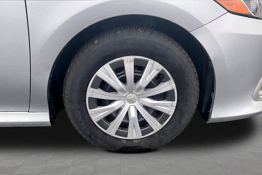 2021 Toyota Camry Hybrid LE