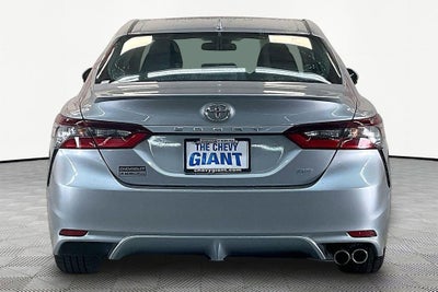 2022 Toyota Camry SE