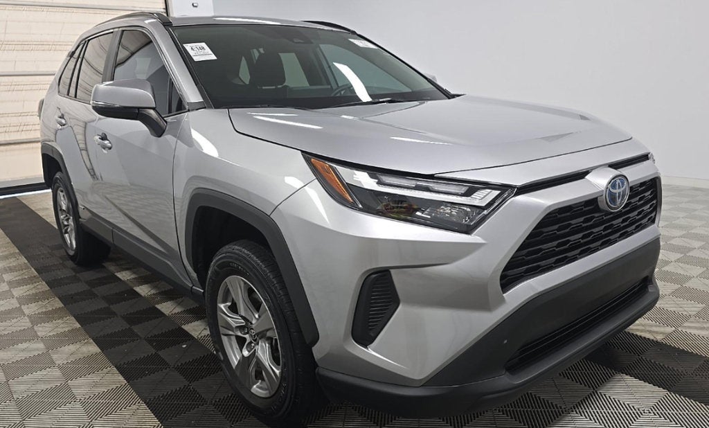 2024 Toyota RAV4 Hybrid LE