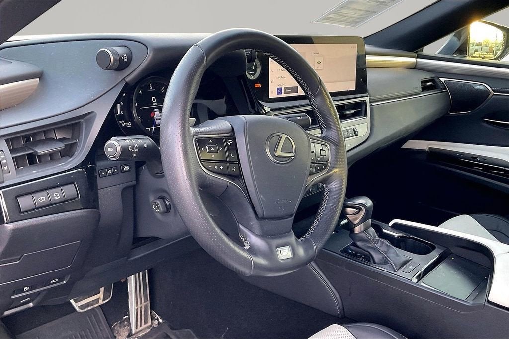 2024 Lexus ES ES 350 F SPORT Handling